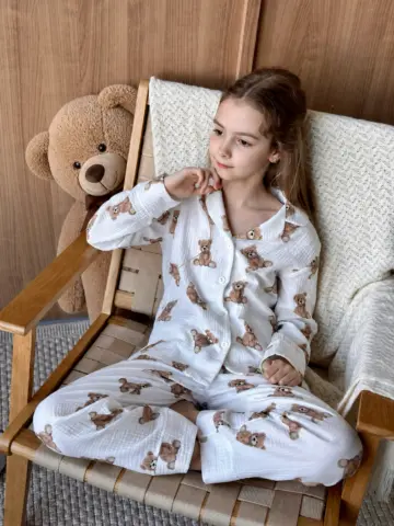 Дитяча піжама з мусліну з довгим рукавом для дівчинки «Teddy» (сорочка і штани), молочна