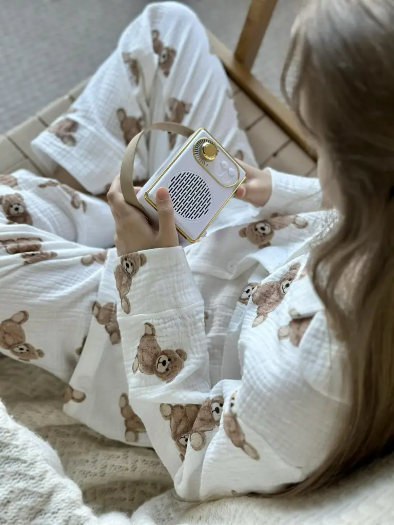 Дитяча піжама з мусліну з довгим рукавом для дівчинки «Teddy» (сорочка і штани), молочна — фото 2