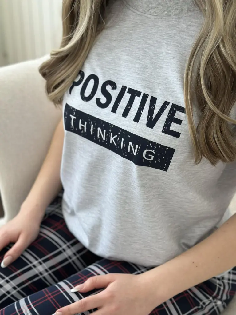 Жіноча піжама з бавовни «Positive thinking» (футболка і штани), сіра — фото 6